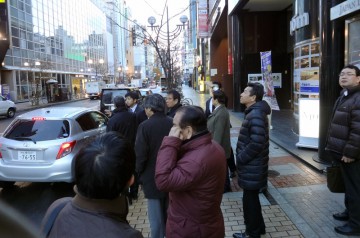 札幌市すすきの地区の街頭防犯カメラシステムを視察