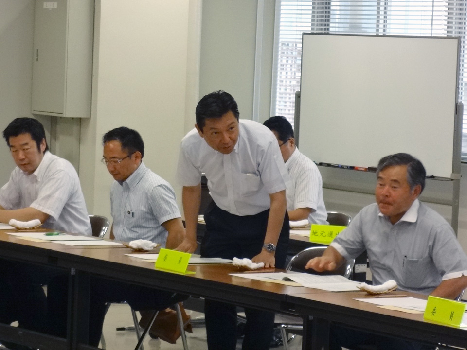 平成26年7月14日(月) 産業労働部常任委員会管内視察 神戸県民センター